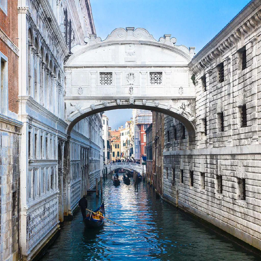 Why is the Bridge of Sighs (Ponte de Sospiri) so Called?