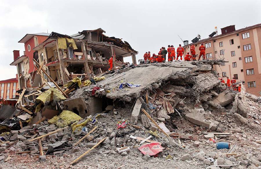 Rescue team is searching for the wounded aftter the earthquake. [Prometheus72](http://www.shutterstock.com/gallery-870892p1.html?cr=00&pl=edit-00) / [Shutterstock.com](http://www.shutterstock.com/?cr=00&pl=edit-00)