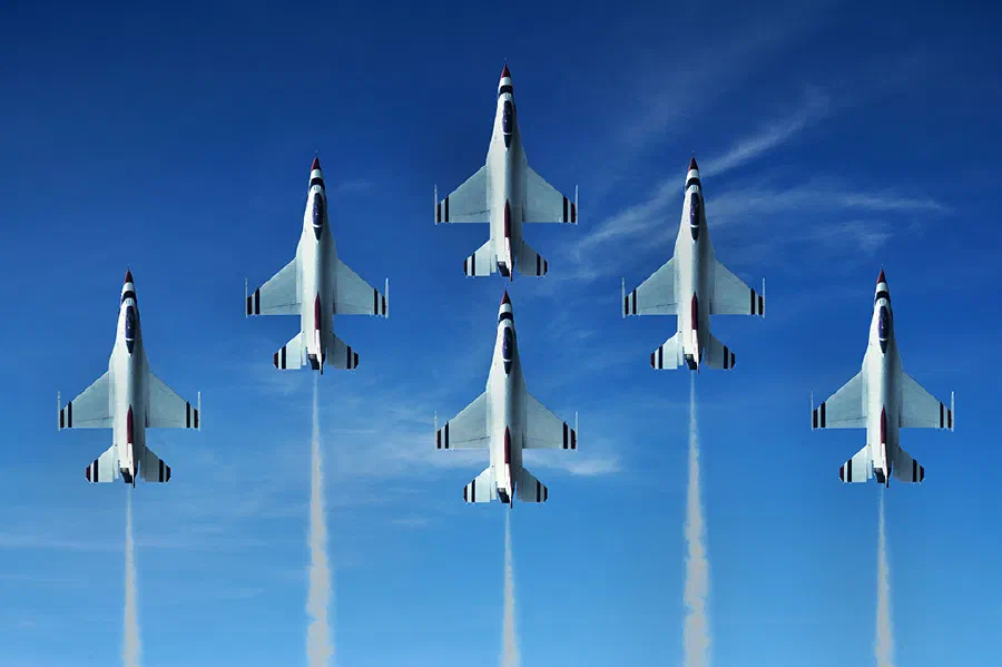 What is the Trail behind a Jet?